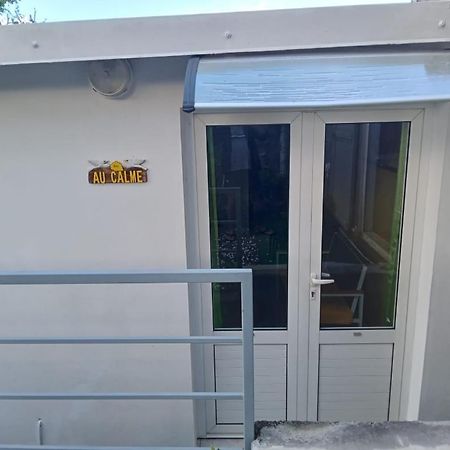 Le Calme Apartamento Saint-Joseph Exterior foto